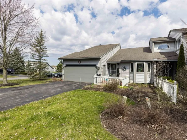 148 Summerhaven Dr S, East Syracuse, NY 13057