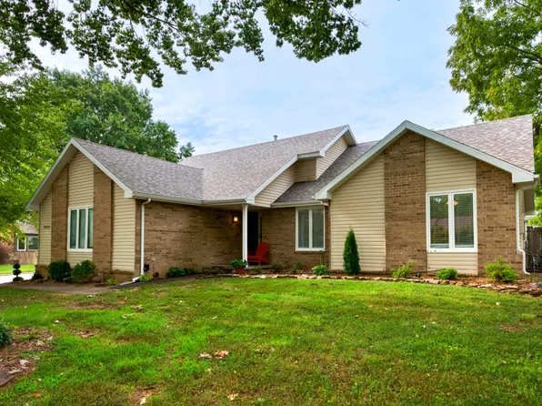 2082 E Adolphus Court, Springfield, MO 65804