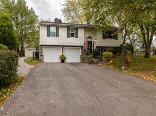 414 Anna Marie Dr, Cranberry Township, PA 16066