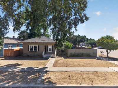 1407 E St, Reedley, CA, 93654
