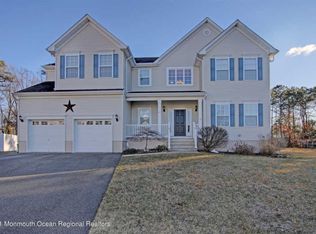 25 Blue Claw Dr, Barnegat, NJ 08005