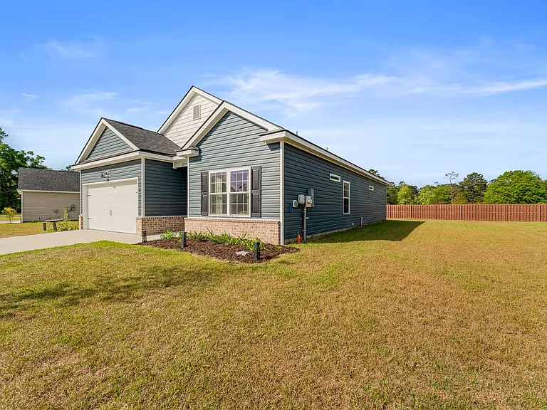 203 Glick Way — Photo 16