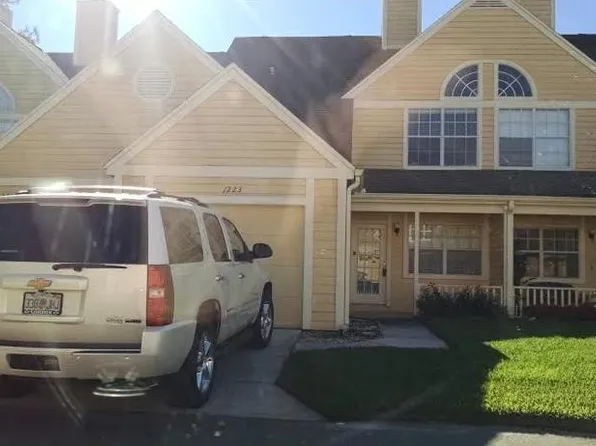 1223 Big Pine Dr, Valrico, FL 33596