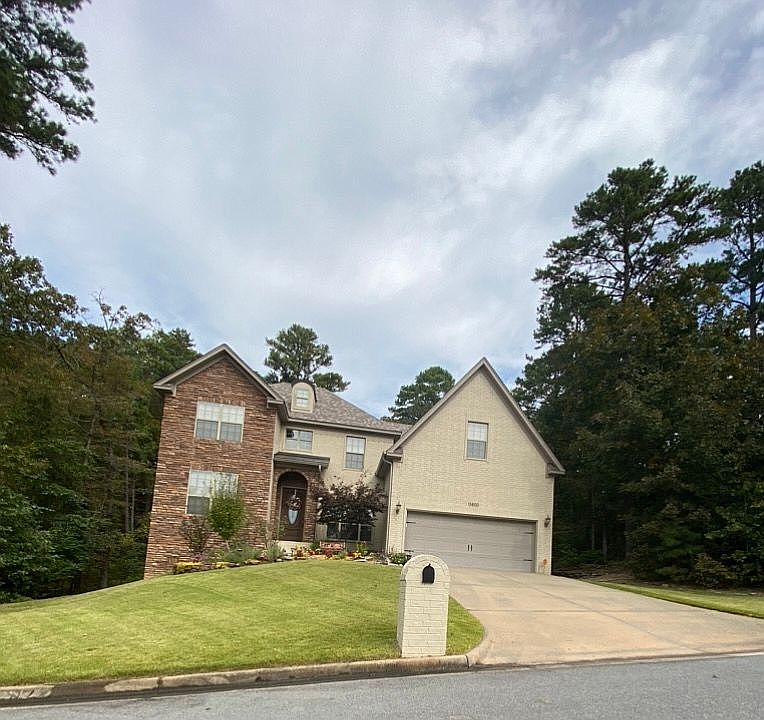 1st image of 13800 Foxfield Ln