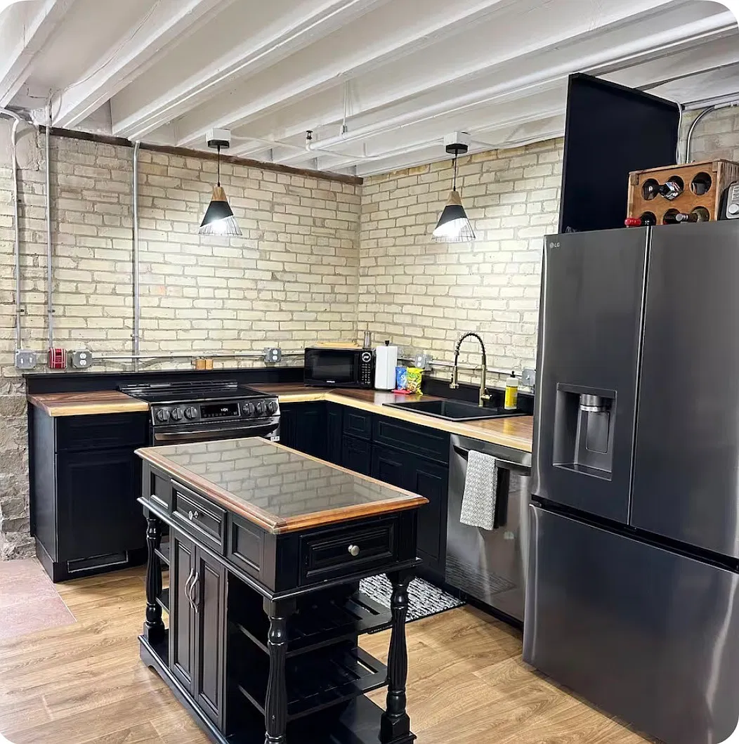 2 bed, 1080 sqft, $2,200 — Photo 4