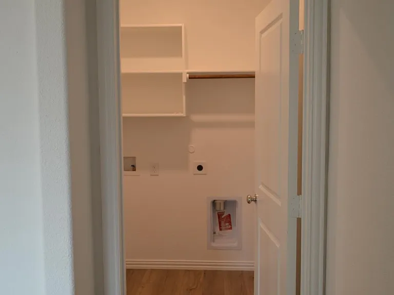 7924 Lindheimer Ln — Photo 37