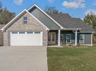 1104 Summit Ridge Dr, Paragould, AR 72450