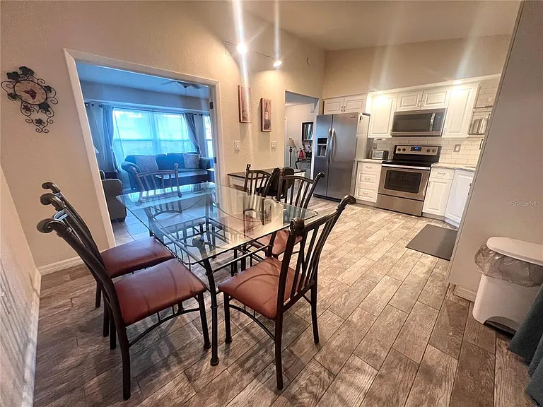 20362 Emerald Ave — Photo 8