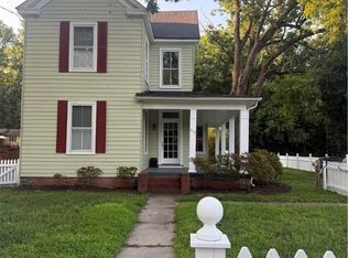 210 Henry Clay Rd, Ashland, VA 23005