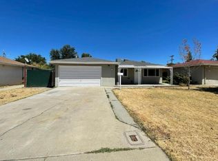 973 Cole Ave, Clovis, CA 93612