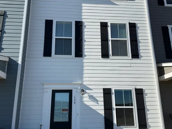 139 Broad St, Daleville, VA 24083