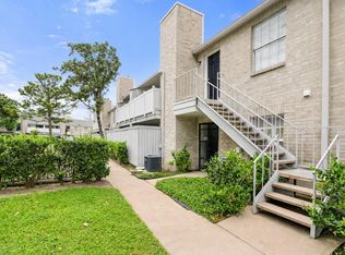 10633 Braes Bend Dr, Houston, TX 77071