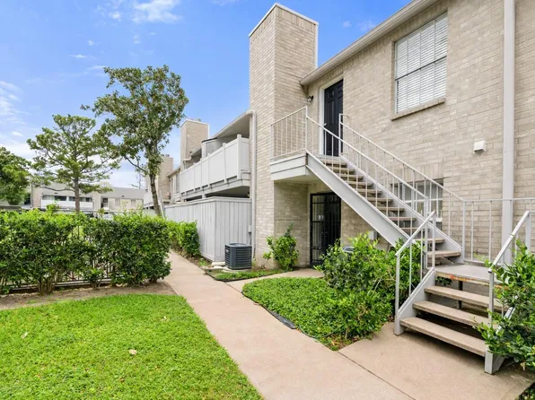 10633 Braes Bend Dr, Houston, TX 77071