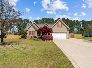 140 Adams Pointe Ct, Angier, NC 27501
