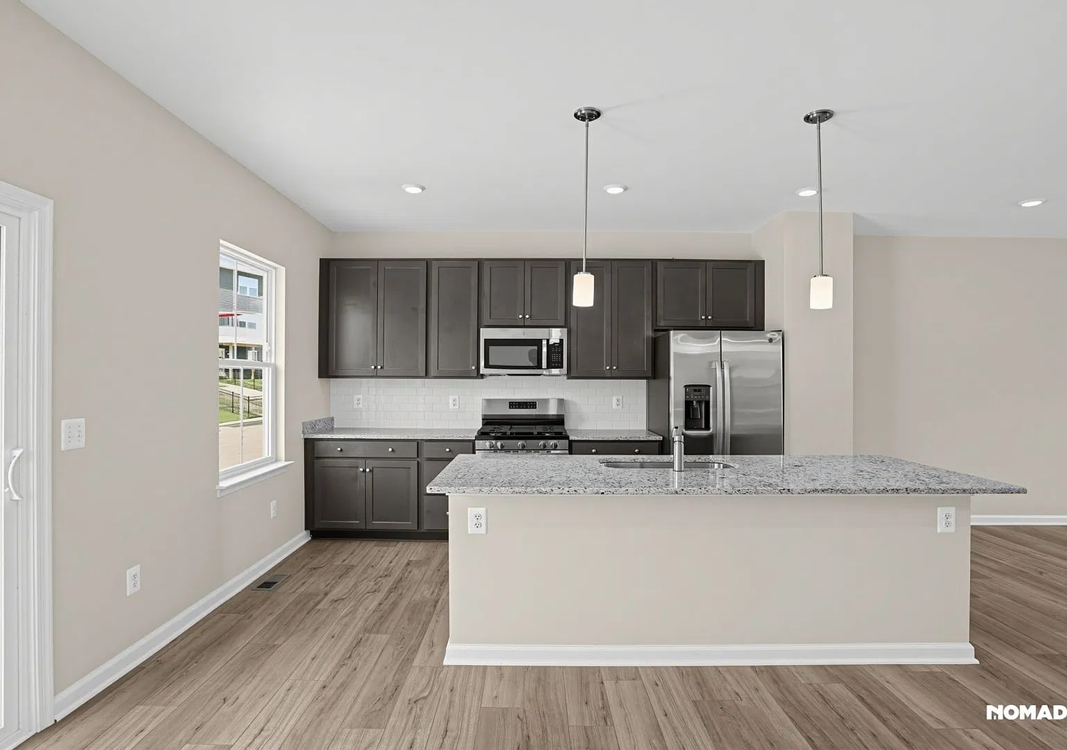 Charming 3BR House in Chesterfield — Photo 3
