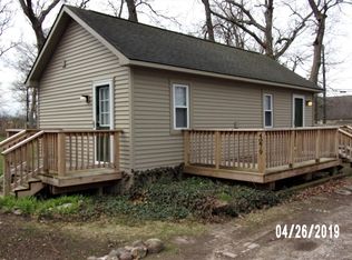 4279 Lotus Dr, Waterford, MI