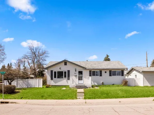 4711 E 43rd St SW, Calgary, AB T3E 3P9