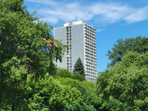 2525 South Shore DRIVE #12E, Milwaukee, WI 53207