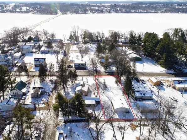 W5990 Main Street, Montello, WI 53949