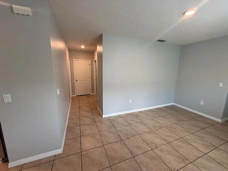 754 Chinoy Rd — Photo 23
