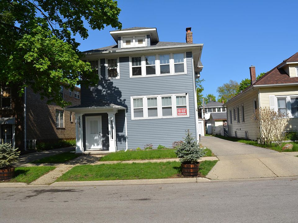 1st image of 1015 N Ash St #1