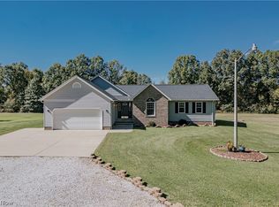15705 Lowe Rd NE, Alliance, OH 44601