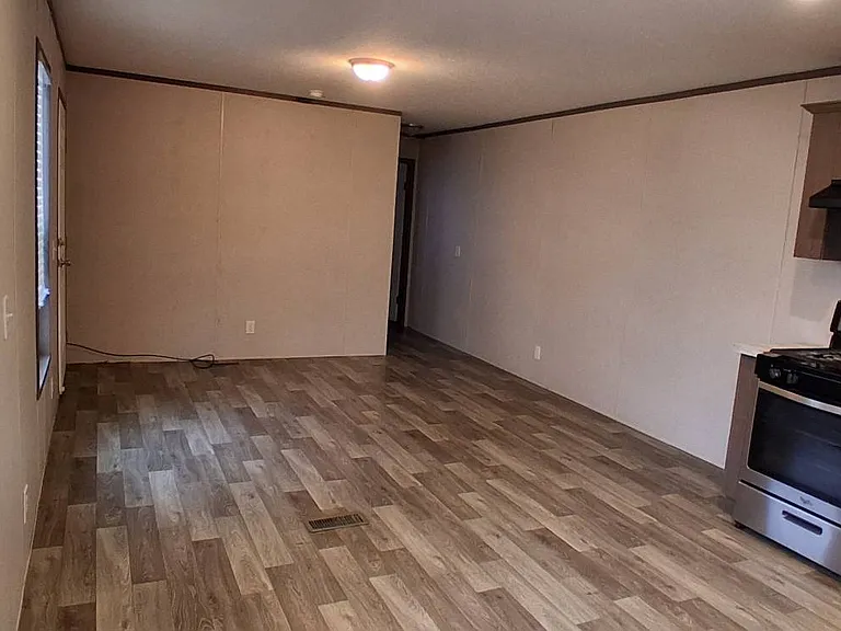 1191 W Michelle Way #13 — Photo 2