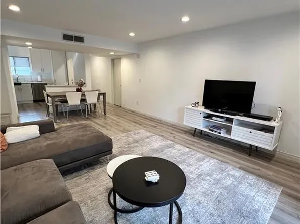 10331 Lindley Ave Unit 120, Porter Ranch, CA 91326