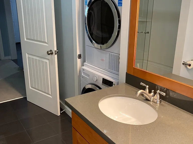Main bathroom