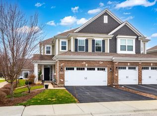 27W119 Redbud Ln, Winfield, IL