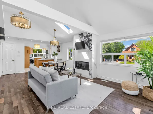205 Beach Rd, Georgina, ON L4P 2L8