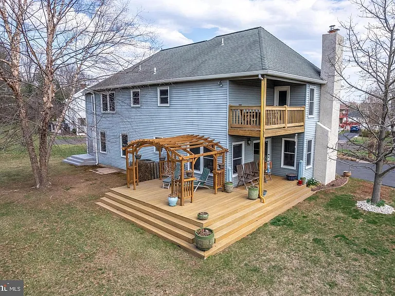 56 W Windrose Dr — Photo 2
