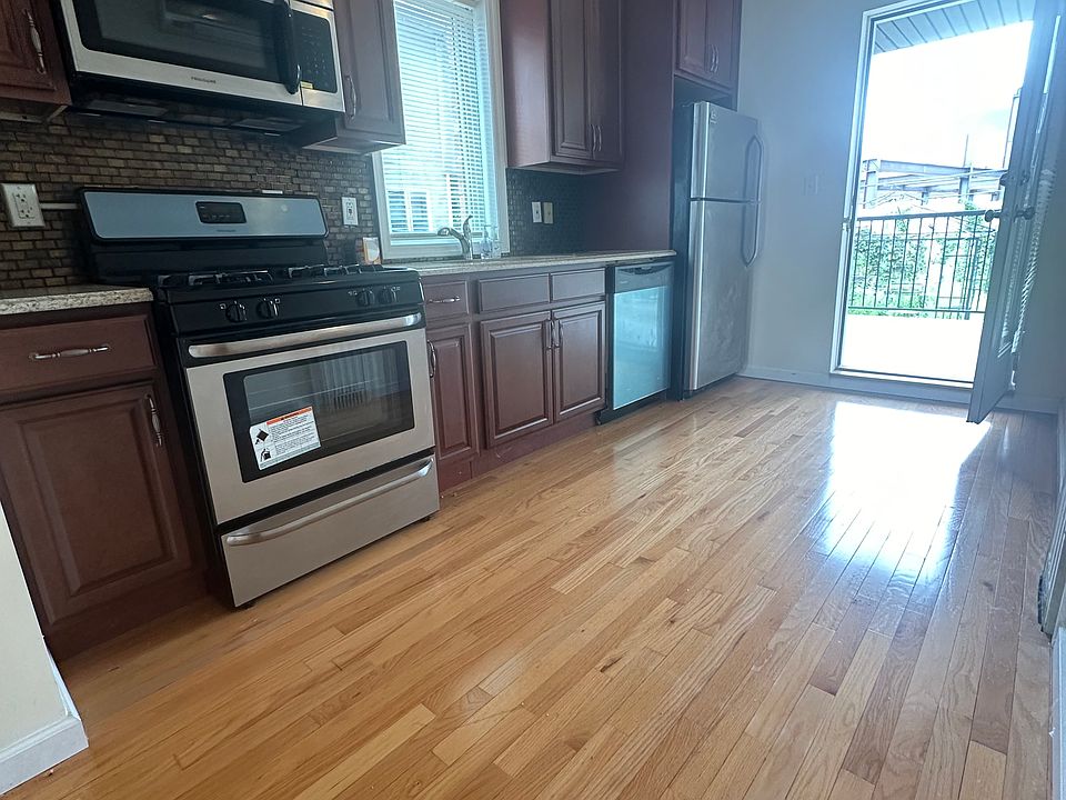 1st image of 4728 Beach 47 St #1A
