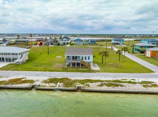 2705 Shell Ridge Rd, Rockport, TX 78382