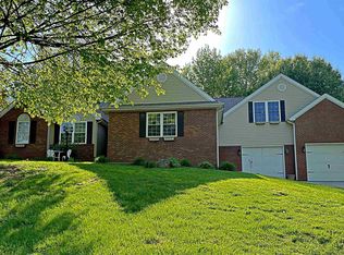 905 SW 2nd St, Washington, IN 47501