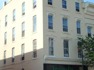 203 College St APT 3, Burlington, VT 05401