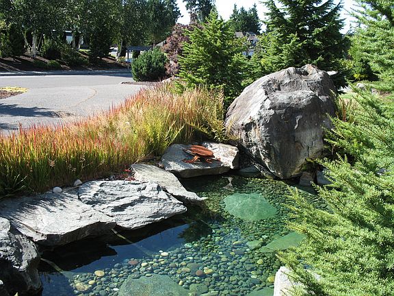 Entry water feature