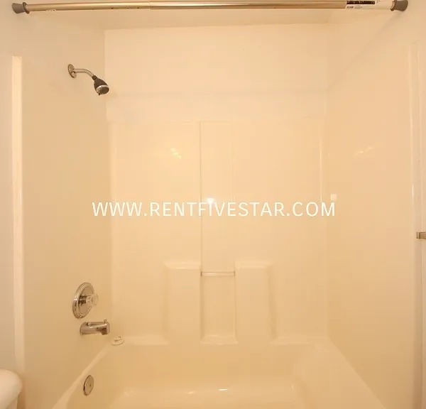 232 La Valle Strada — Photo 13