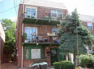 7610 57th Rd, Flushing, NY 11379
