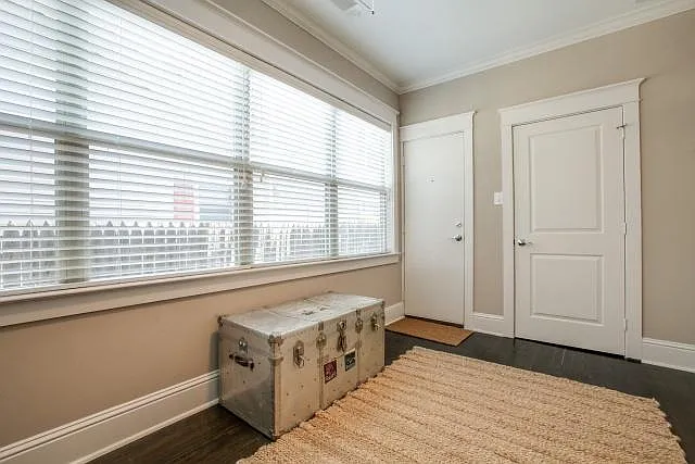839 Woodlawn Ave — Photo 15