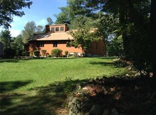 1116 Methuen St, Dracut, MA 01826