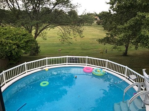 3rd image of 920 Wisconsin Ln