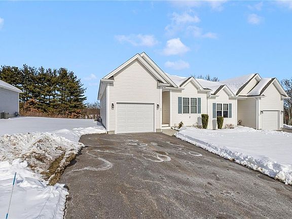 2nd image of 107 Old River Rd Unit 11