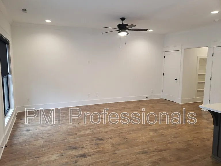 219 S Bilbro Ave — Photo 8