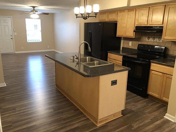5th image of 4867 Chelanie Cir