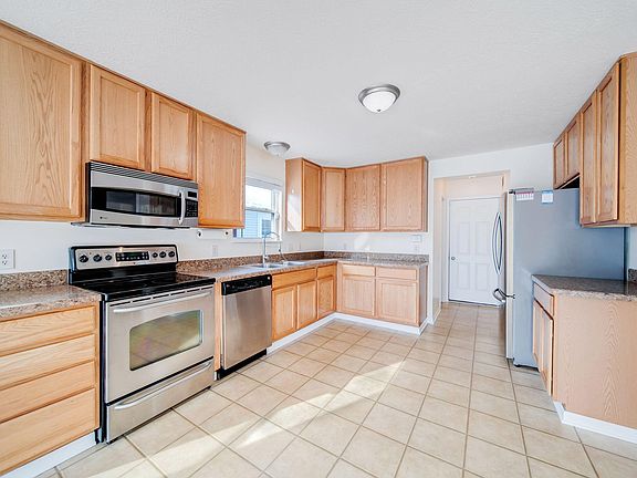 5th image of 5088 Maple Valley Dr