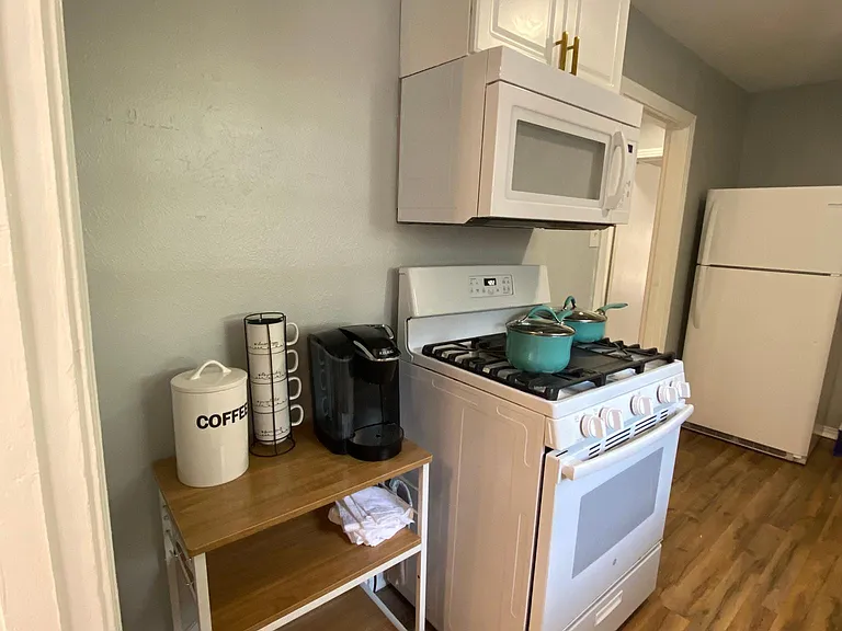3304 Walnut St — Photo 6