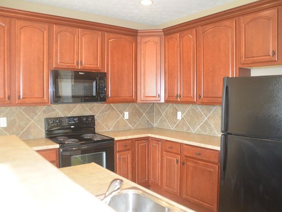 5th image of 15820 Gateshead Dr