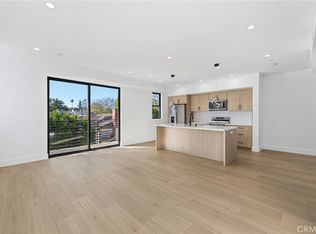 13602 Burbank Blvd, Van Nuys, CA 91401