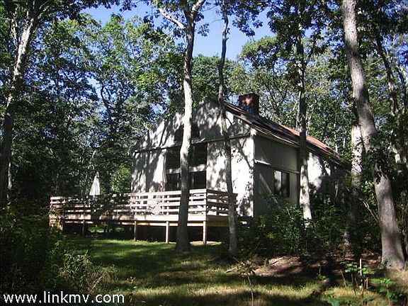 Charming 4 bedroom house off of South Road in Chilmark.